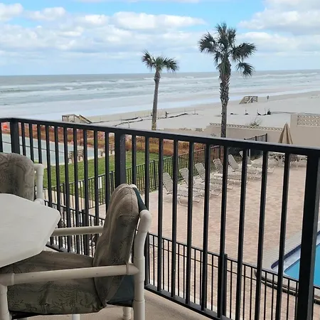 209 - Comfortable Condo With View Of Pool And Ocean